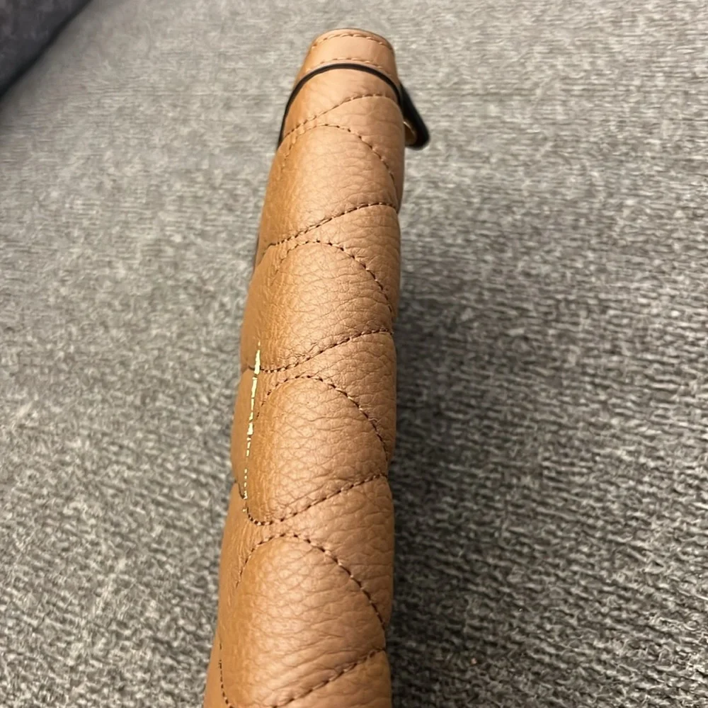 Vera Bradley 'Audrey' zip wallet in tan leather NWOT - Picture 10 of 10